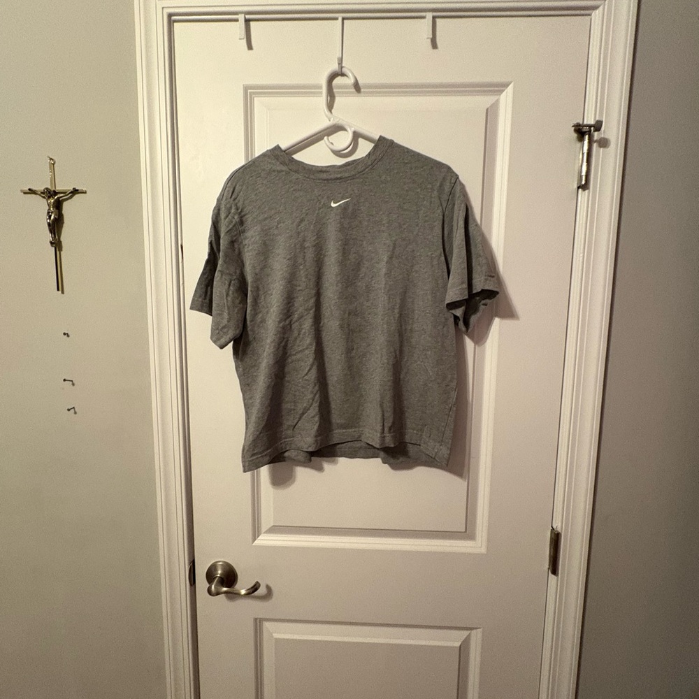 Nike Gray Short Sleeve Tee Casual Wear